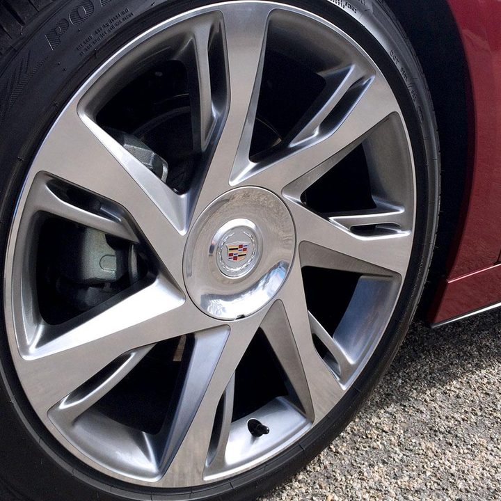 2014 Cadillac ELR wheel