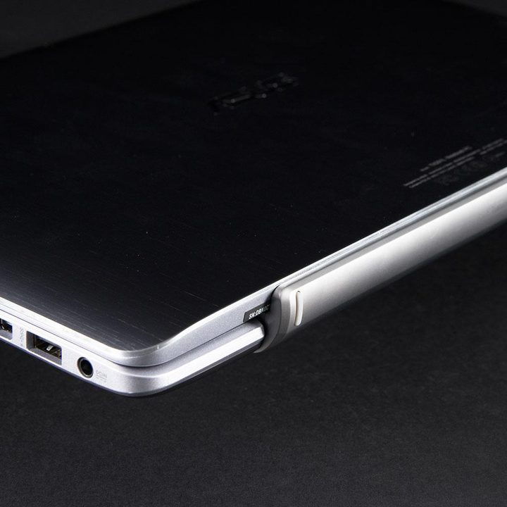 Asus TX201L Transformer Book Trio rear hinge