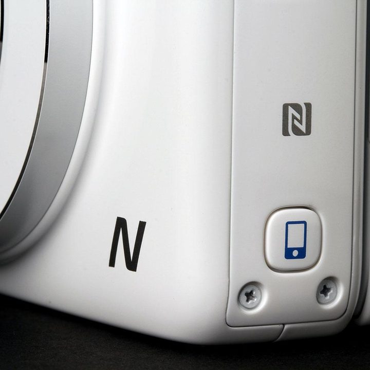 Canon N100 front corner