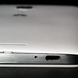 Huawei Ascend Mate 2 port