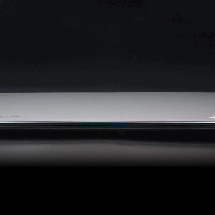 LeNovo X1 Carbon front closed