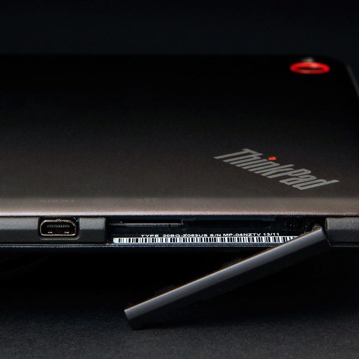 Lenovo ThinkPad 8 review tablet door open