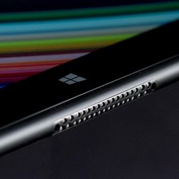 Nokia Lumia 2520 review side macro