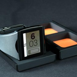 Qualcomm TOQ charger angle 2