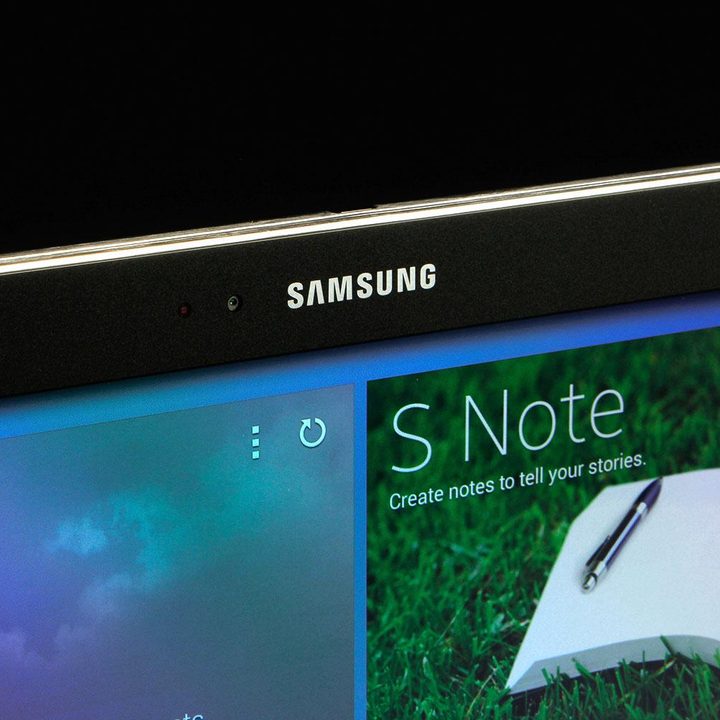 Samsung Galaxy 12.2 front camera angle