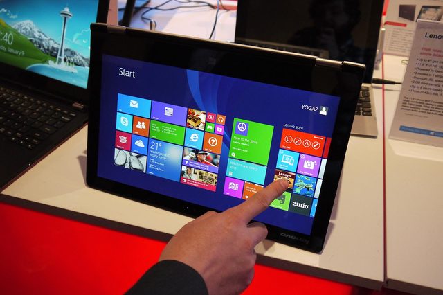 Yoga 2 hands on start screen