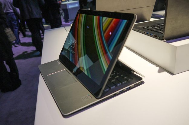 Sony Fit screen angle side