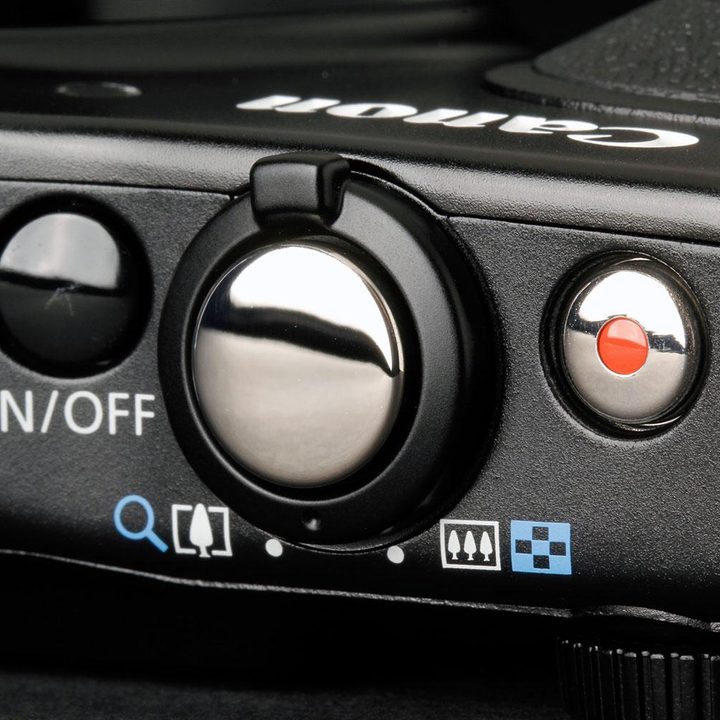 Canon PowerShot SX700 shutter button