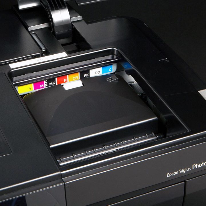 Epson R2000 ink cartridge bay