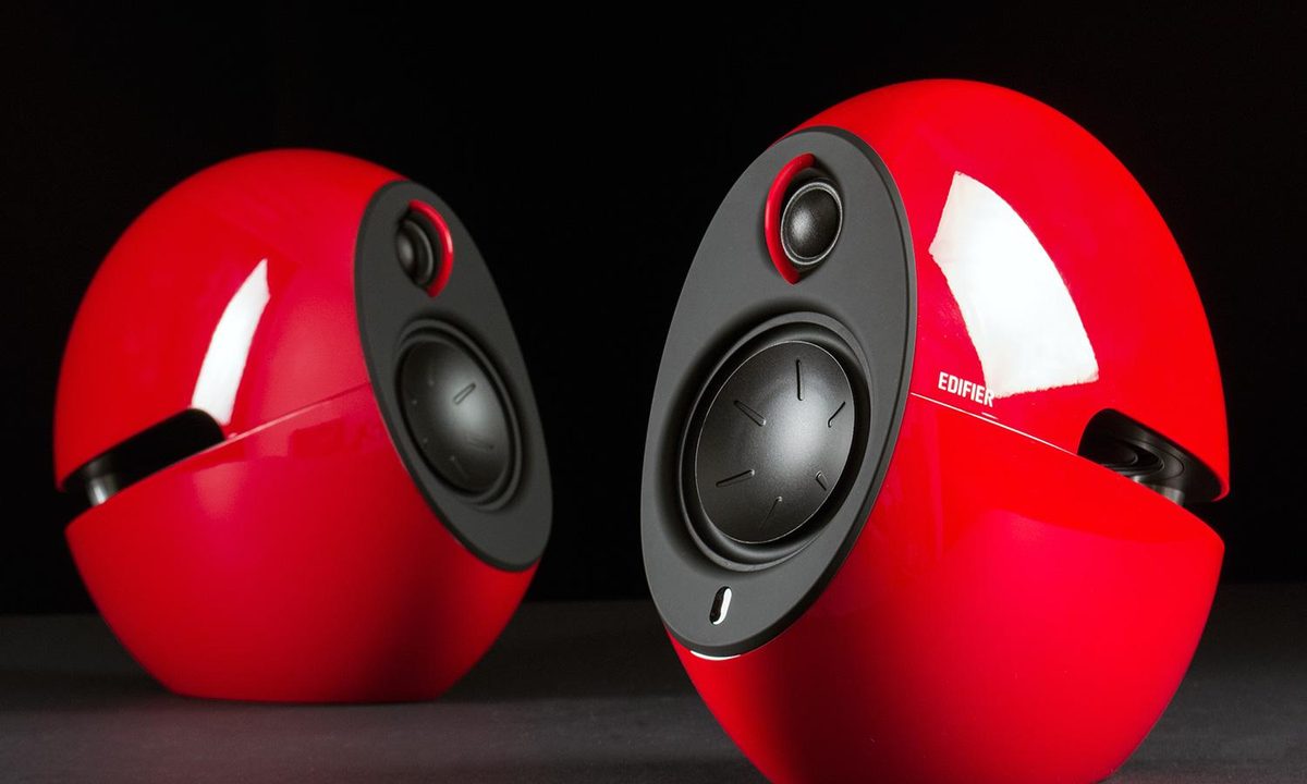 Edifier E25 Luna Eclipse review front angles