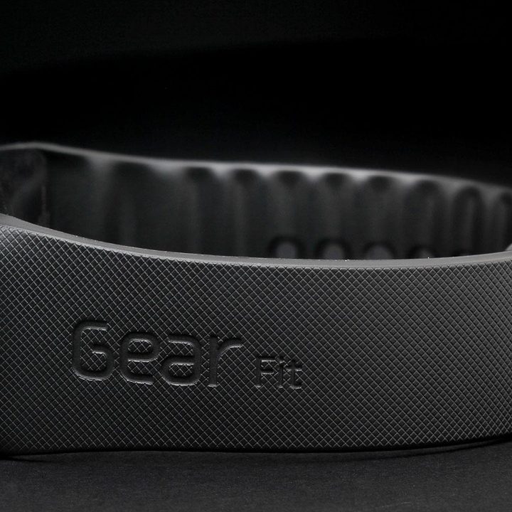 Gear Fit Watch right side