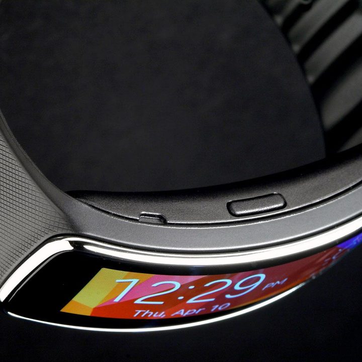Gear Fit Watch top angle