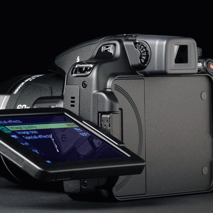 NIKON P600 back angle screen angle