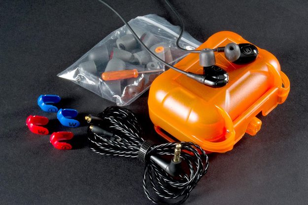 Westone W40 contents