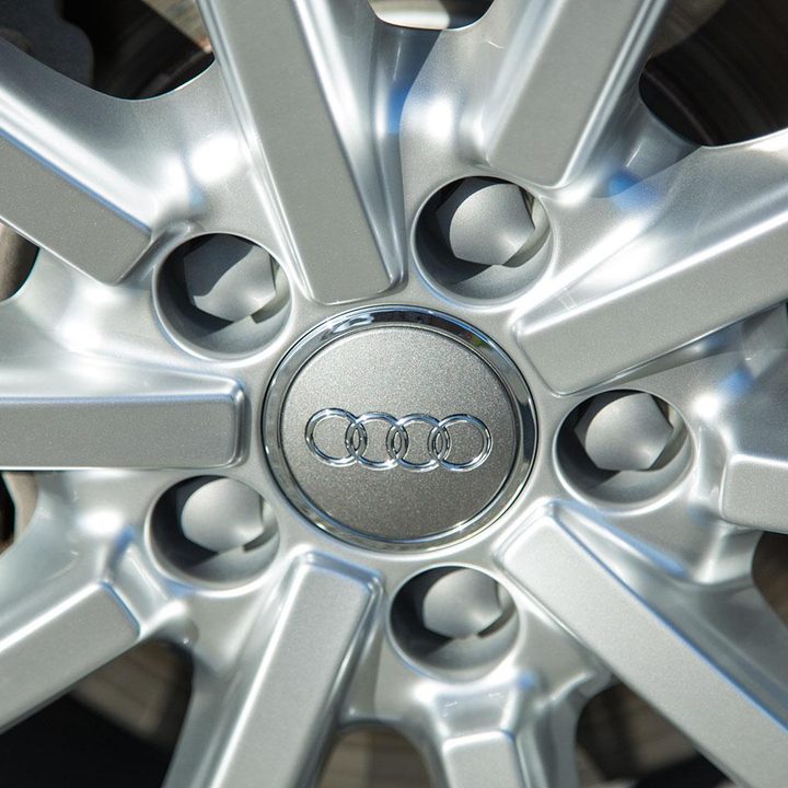 2015 Audi A3 hub macro