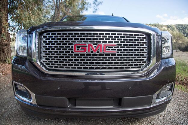 2015 GMC Yukon XL Denali grill