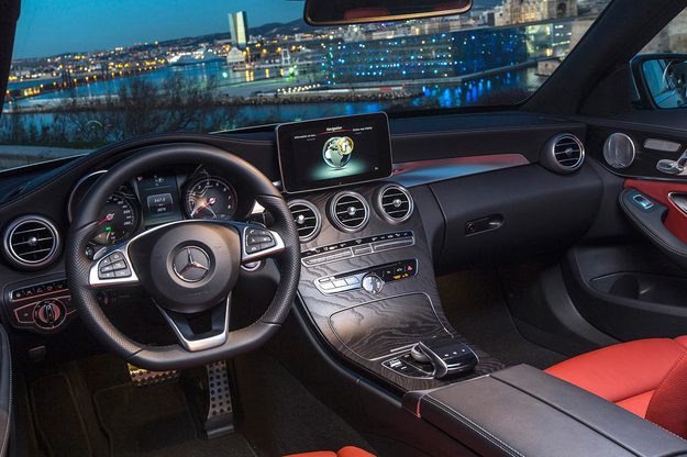 2015 Mercedes-Benz C-Class interior drivers