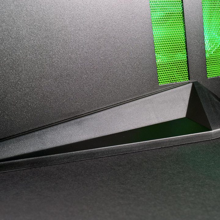 Cyberpower Zeus Mini review stand