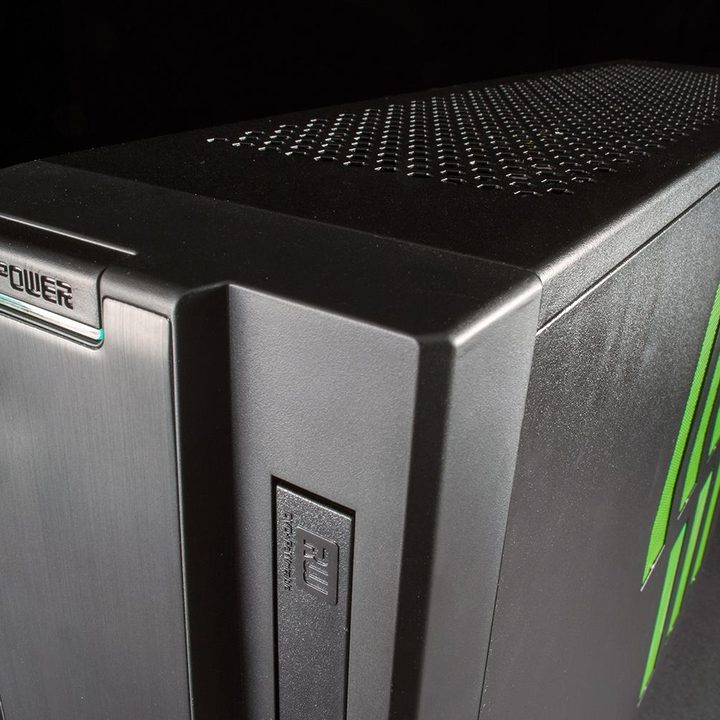 Cyberpower Zeus Mini review top macro