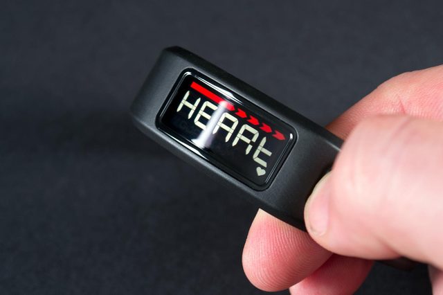 Garmin-Vivo-push-button