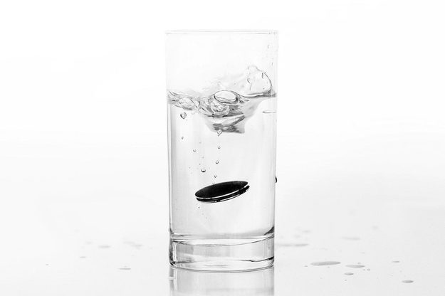 Misfit Shine Fitness Tracker_waterproof