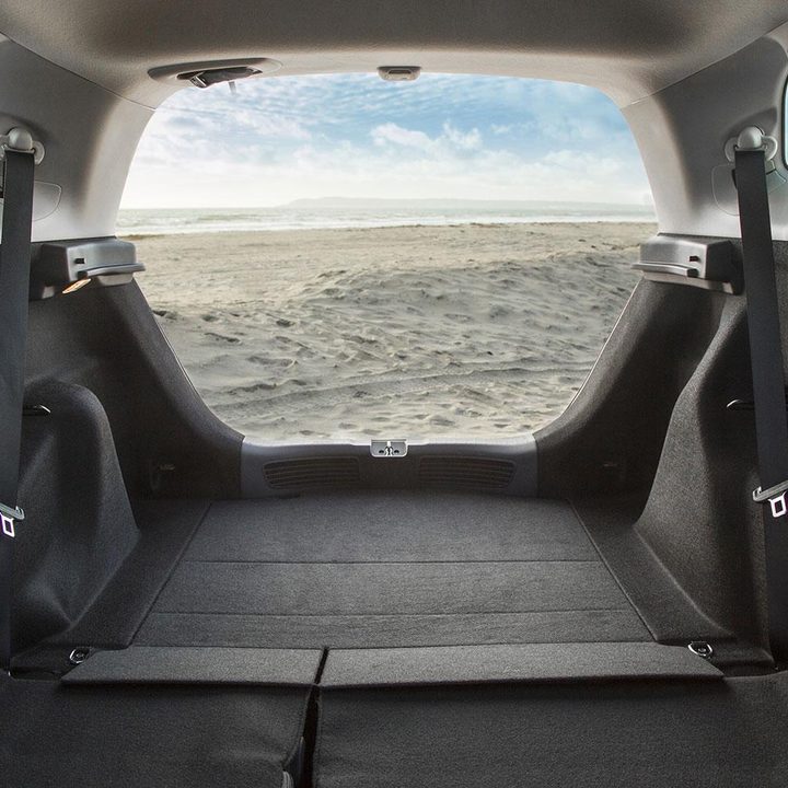 2015 Honda Fit trunk