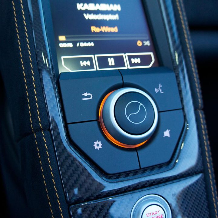 2015 McLaren 650S