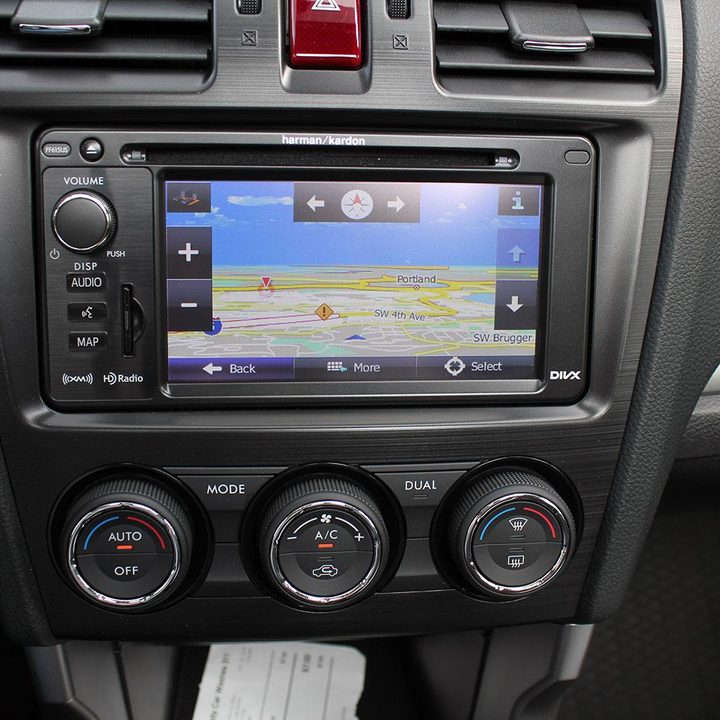 2015 Subaur Forester XT center console