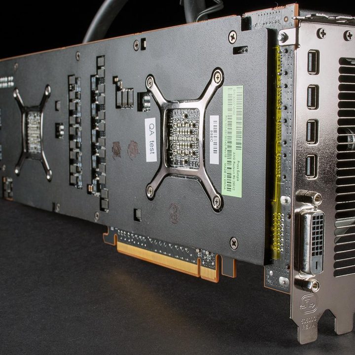 AMD Radeon R9 295X2 review jacks 2