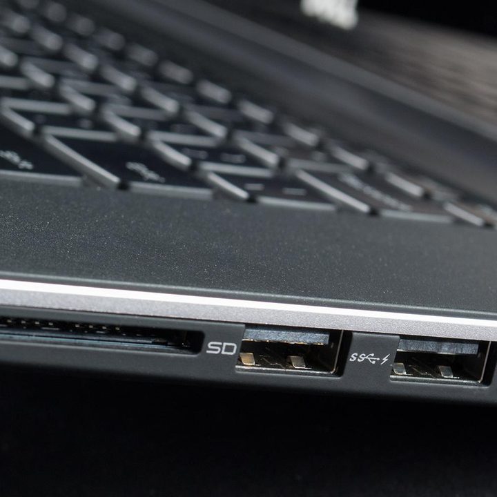 Dell XPS 15 review left side ports