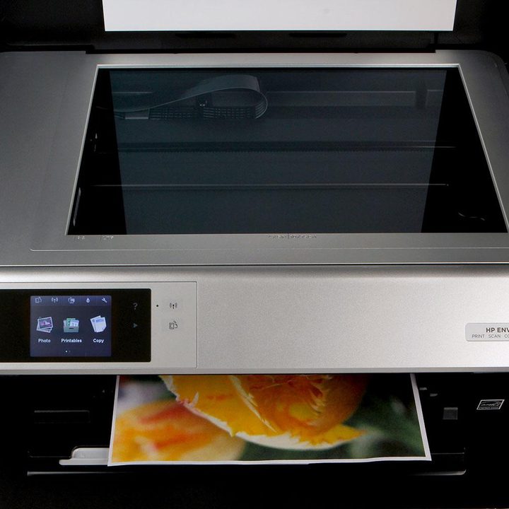 HP ENVY 5530 scanner bed empty
