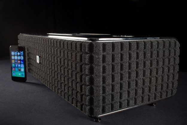 JBL L8 BT corner full
