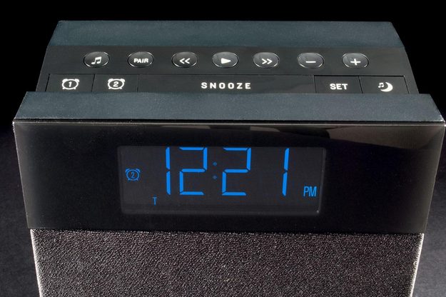 Soundfreaq SoundRise display top