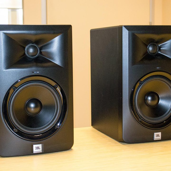 jbls new wave guide technology follows like smart bomb jbl monitor speakers 5