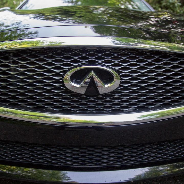 2014 Infiniti Q50S grill
