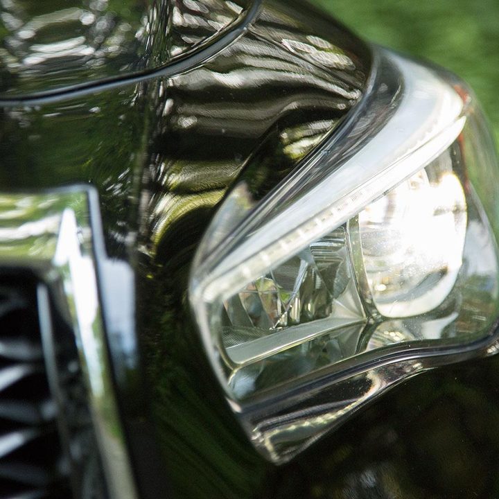 2014 Infiniti Q50S headlight