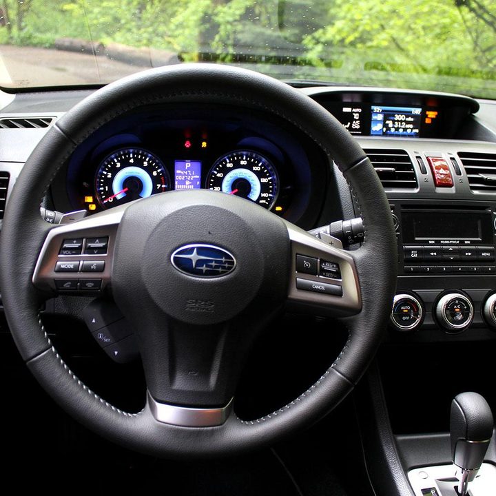 2014 Subaru XV Crosstrek Hybrid steering wheel