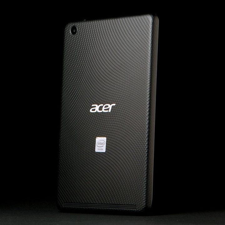 ACER Iconic ONE 7 back left angle