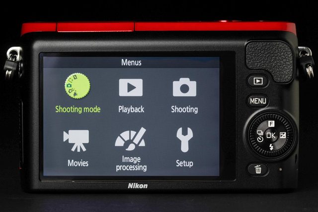 Nikon 1 S2 back screen