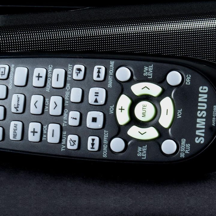 Samsung HW-H550 soundbar system remote 2