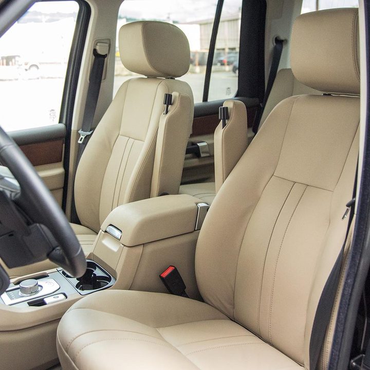 2014 Land Rover LR4 review front seats