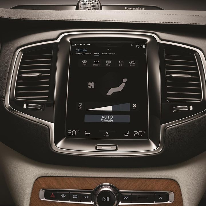 2015 Volvo XC90 infotainment