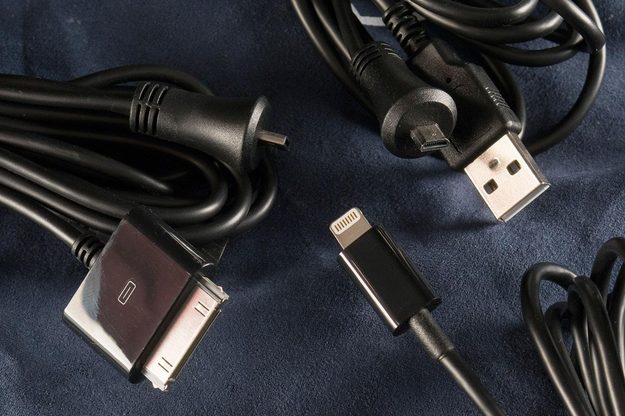 Blue Microphones Spark Digital connectors