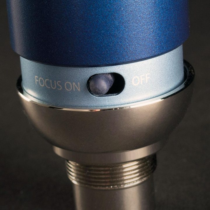 Blue Microphones Spark Digital focus