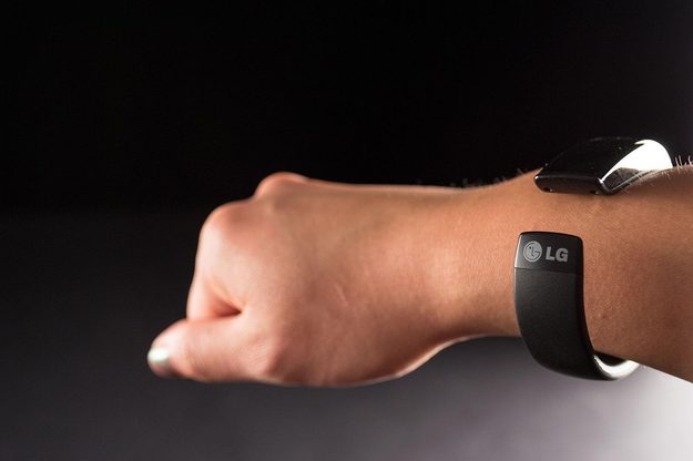 LifeBand FB84 BM on wrist 1