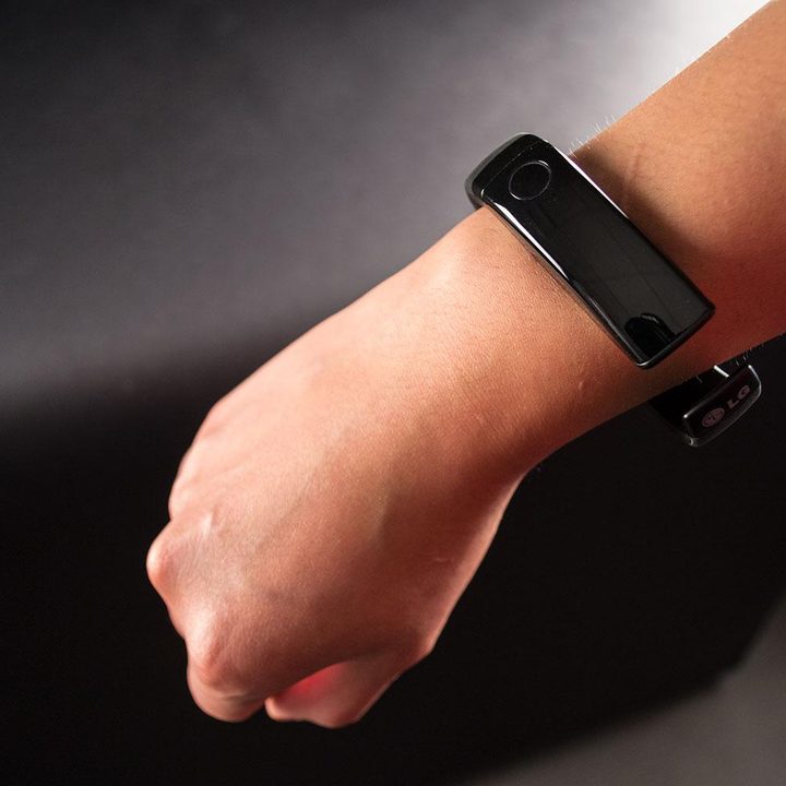 LifeBand FB84 BM on wrist off 2