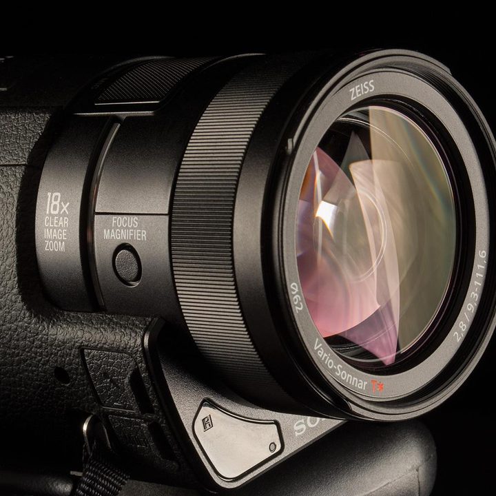 Sony FDR-AX100