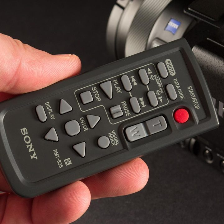 Sony FDR-AX100