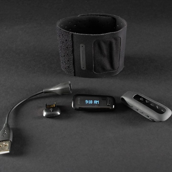 Fitbit One review fitness band accessories