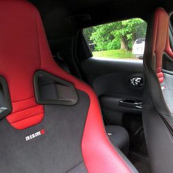 2014 Nissan Juke NISMO RS seats